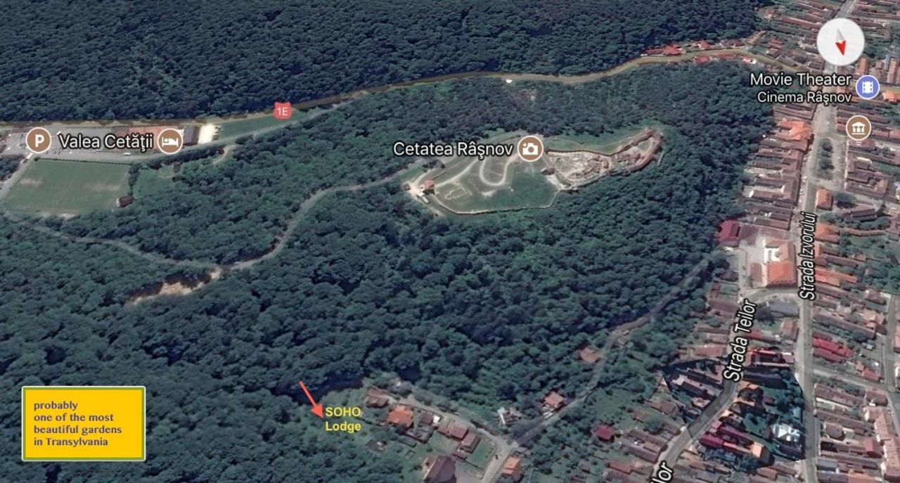 Soho Lodge Rasnov エクステリア 写真