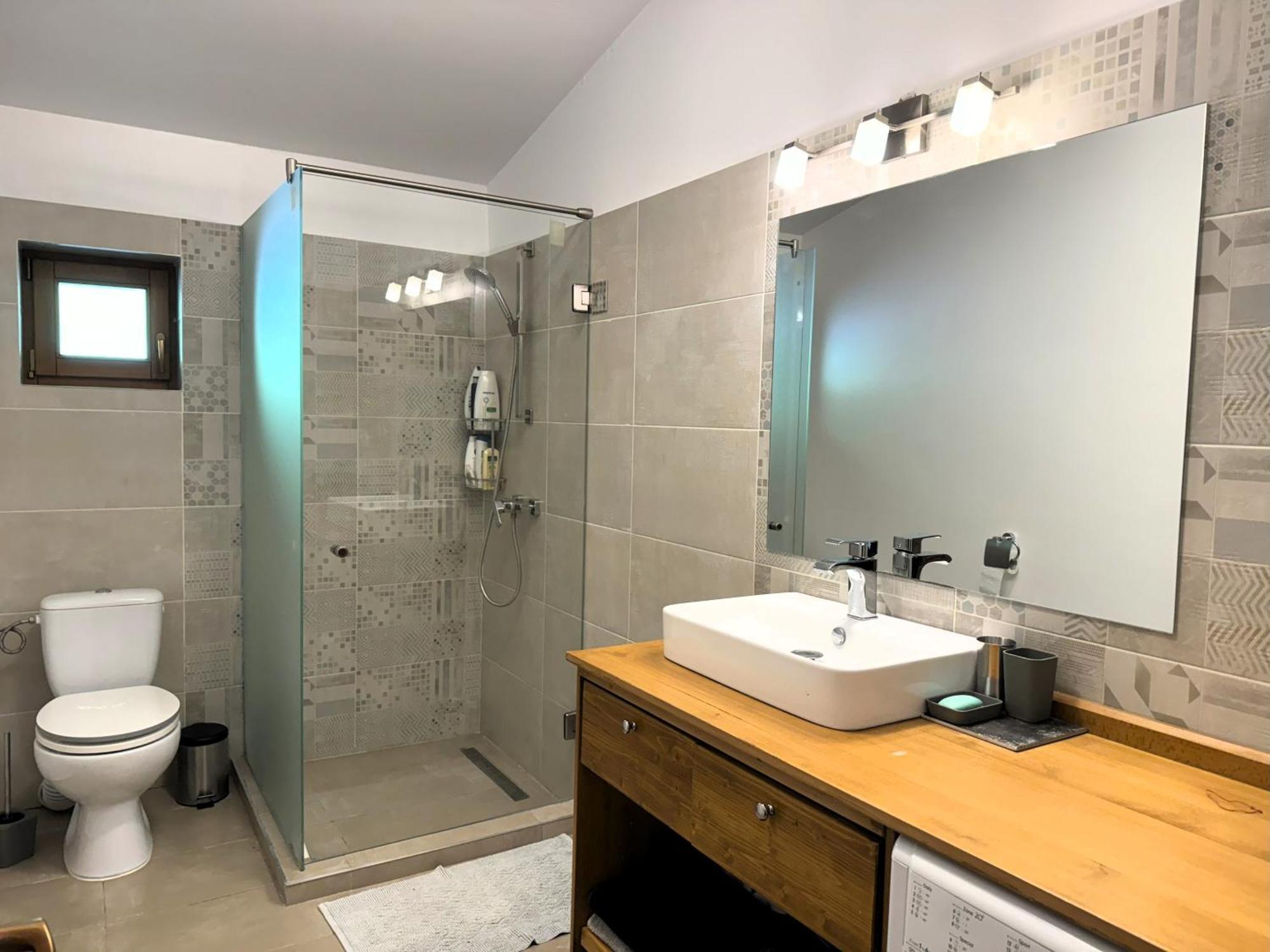 Soho Lodge Rasnov エクステリア 写真